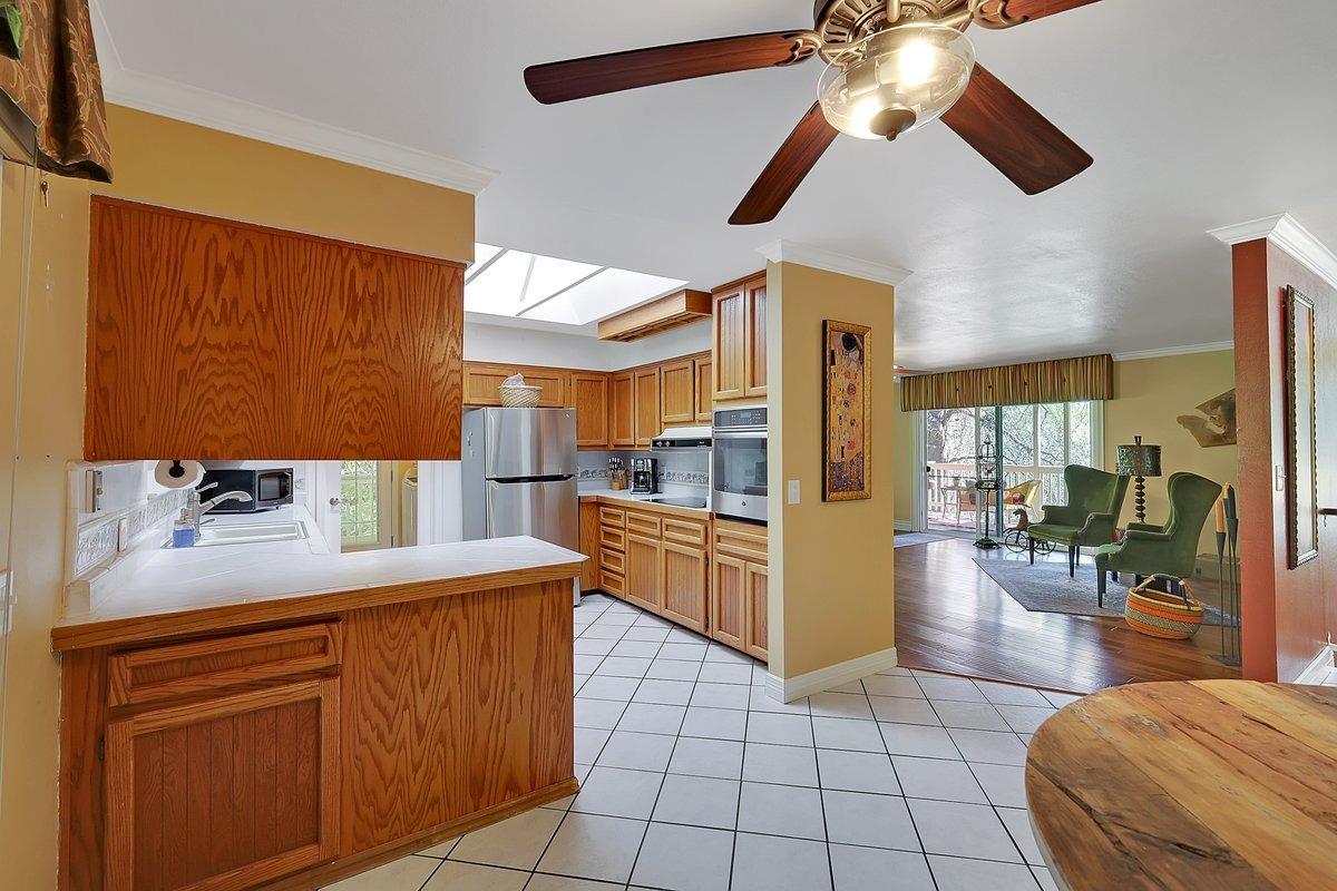 Browns Valley, California 95918, United States, 3 Bedrooms Bedrooms, ,2 BathroomsBathrooms,Residential,Active,98056