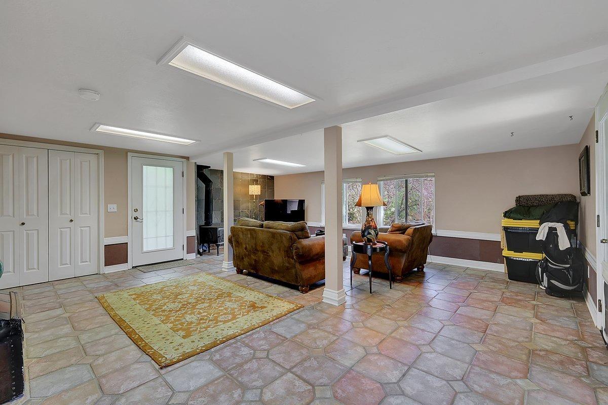 Browns Valley, California 95918, United States, 3 Bedrooms Bedrooms, ,2 BathroomsBathrooms,Residential,Active,98056