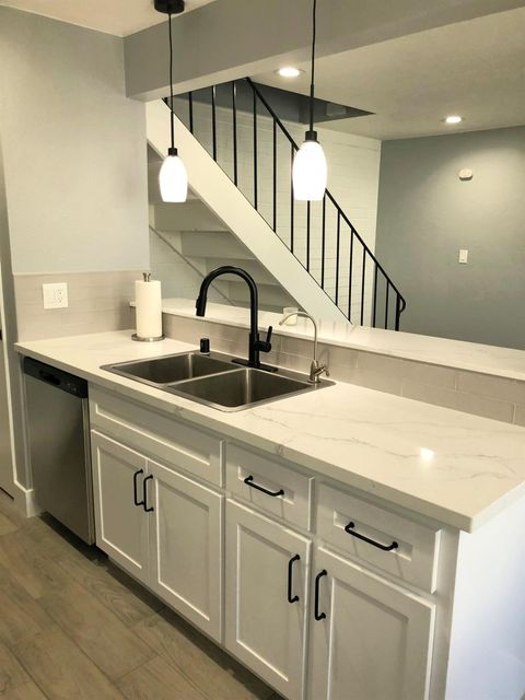 MLS: 225035071