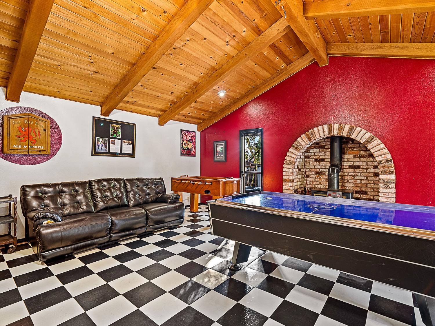 Stockton, California 95212, United States, 5 Bedrooms Bedrooms, ,3 BathroomsBathrooms,Residential,Active,28352