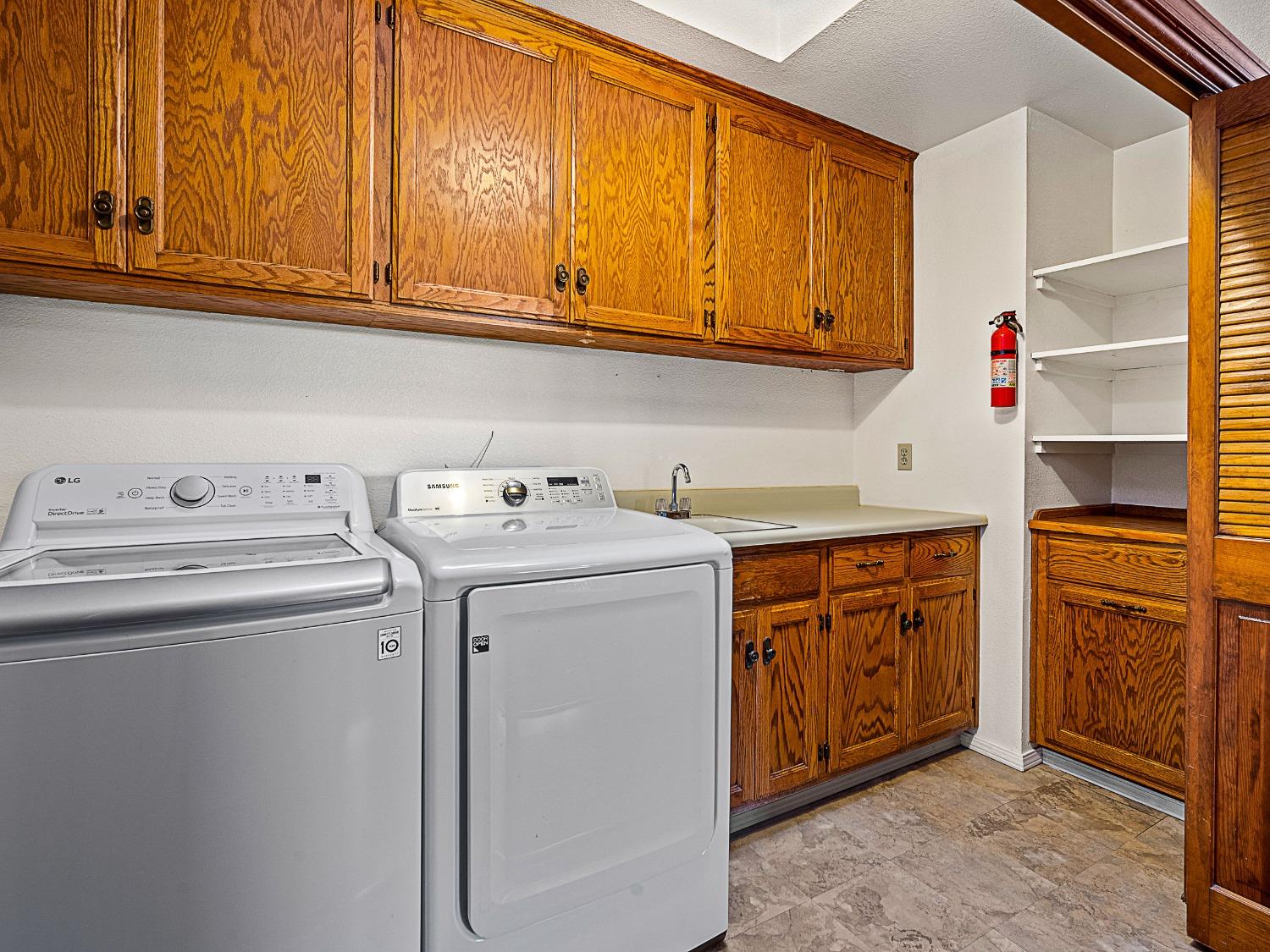 Stockton, California 95212, United States, 5 Bedrooms Bedrooms, ,3 BathroomsBathrooms,Residential,Active,28352