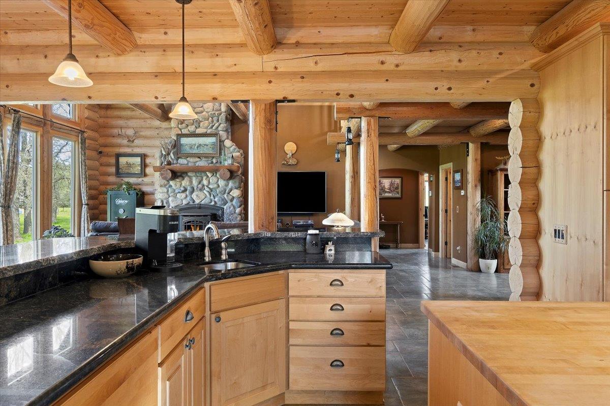 3401 Pleasant Valley Road