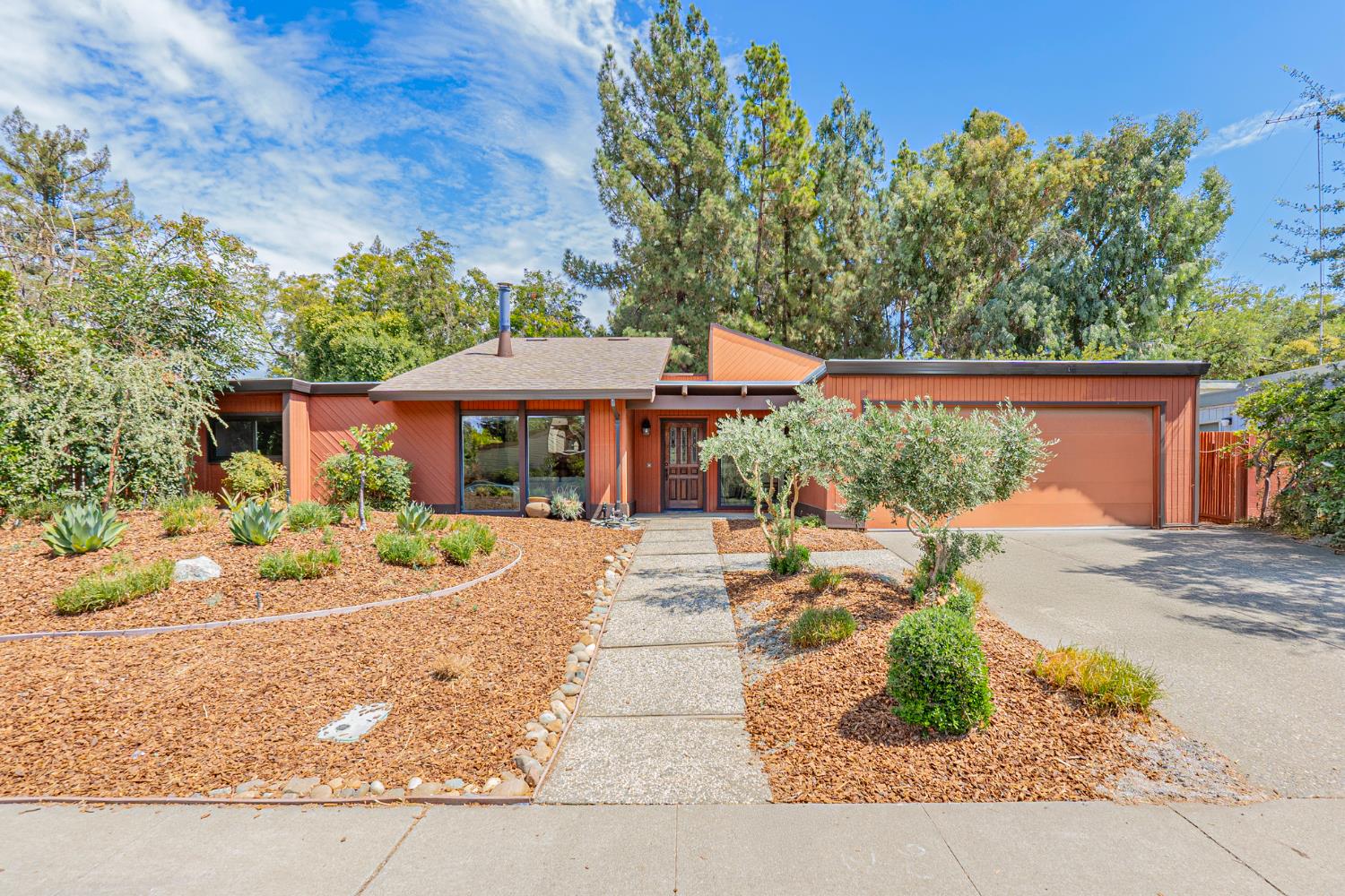 2414 Madrid Court