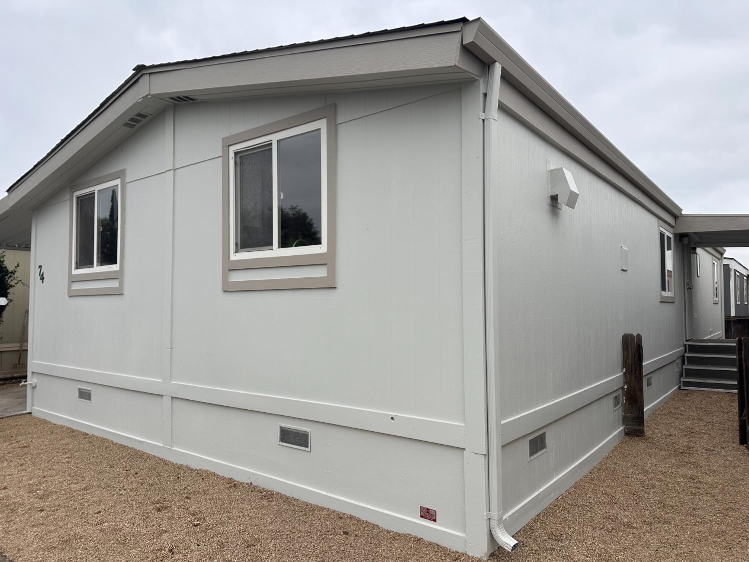 812 W Clover Road 74