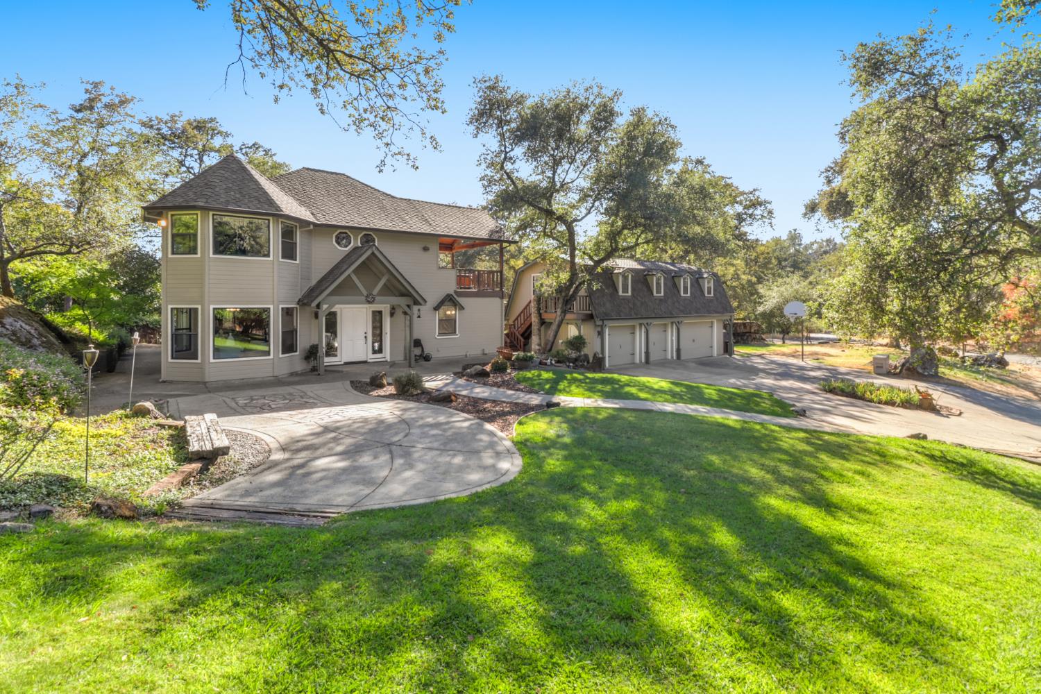 9696 Junewood Lane