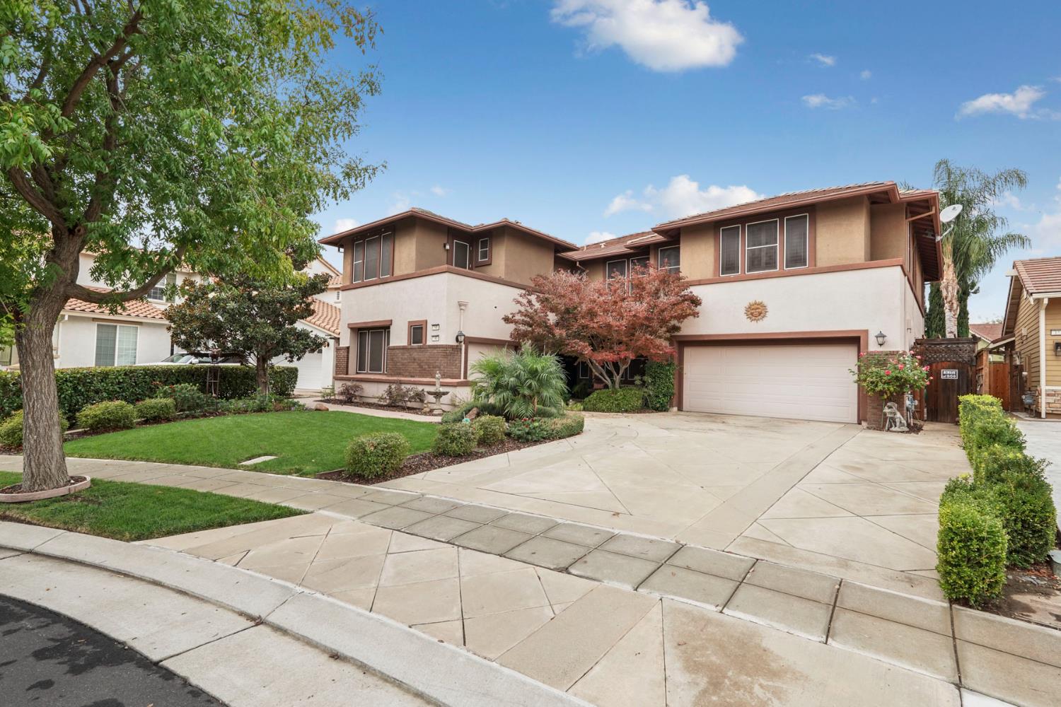 145 N Hancock Park Drive