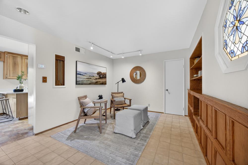 6817 Mount Vernon Way