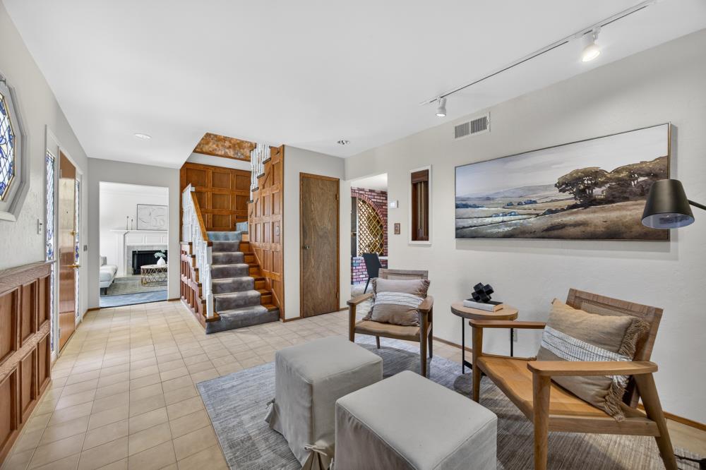 6817 Mount Vernon Way