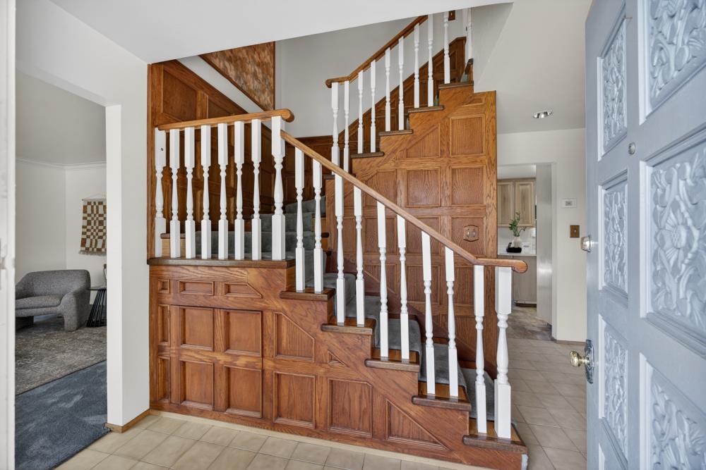 6817 Mount Vernon Way