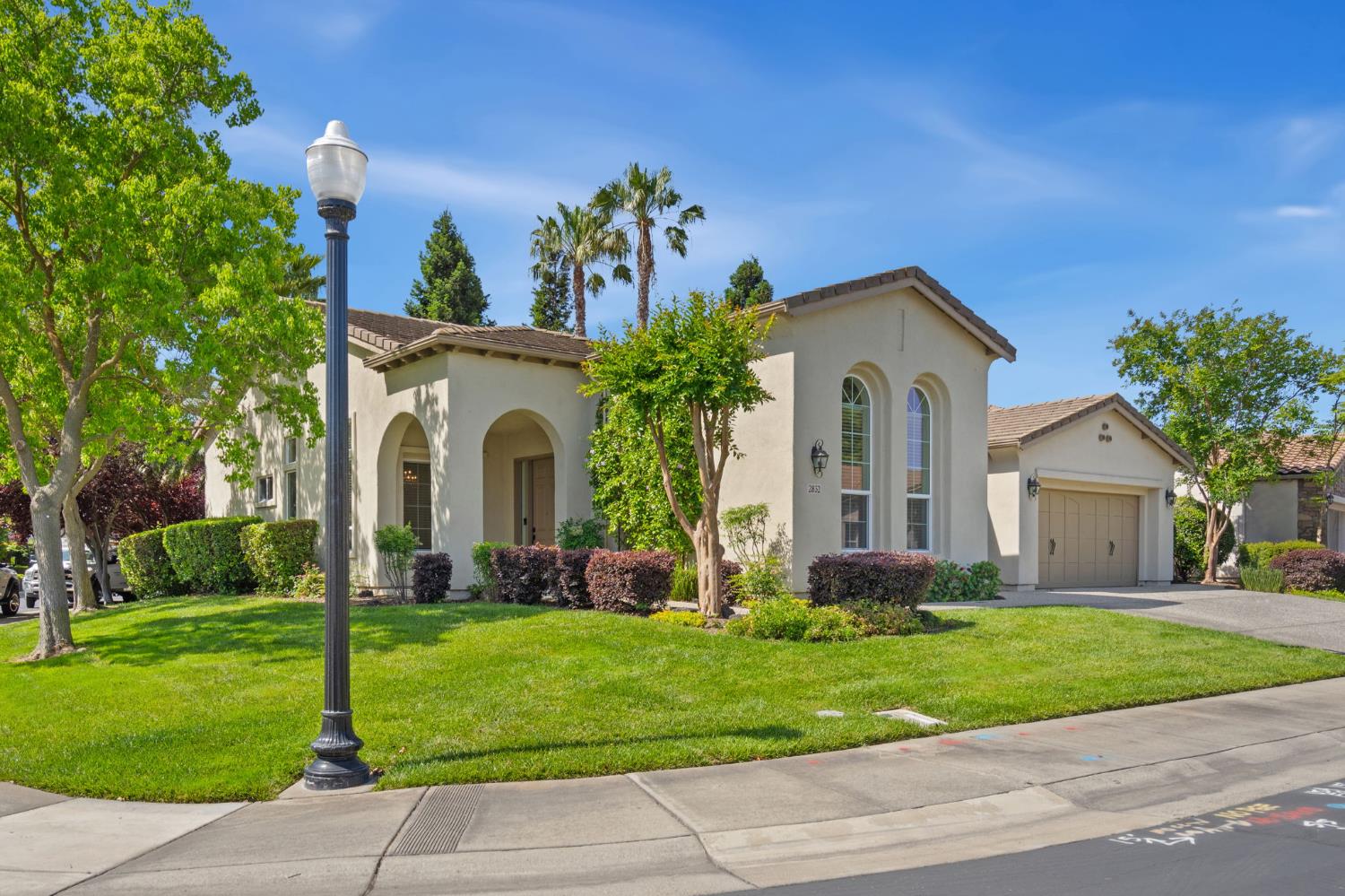 2832 Rockaway Lane