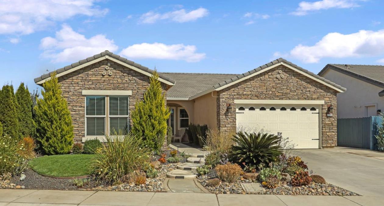 1748 Daffodil Drive