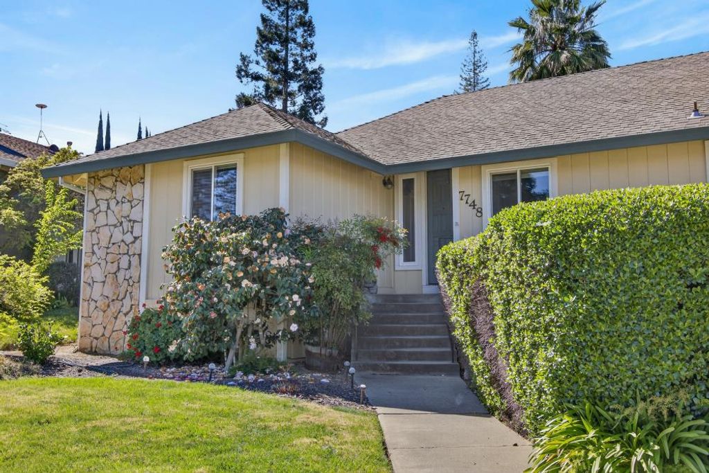 Photo of 7748 Juan Way, Fair Oaks, CA 95628 (MLS # 226029315)