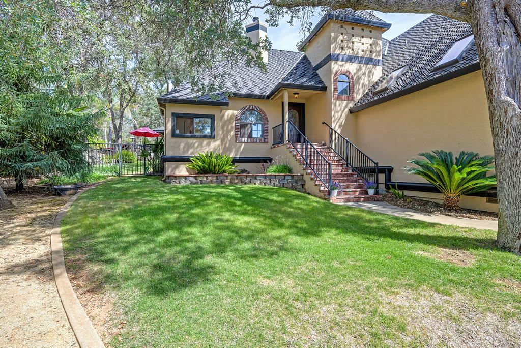 5551 Saddlehorn Road