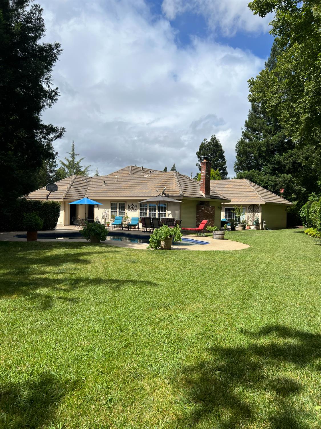 8867 Chex Court