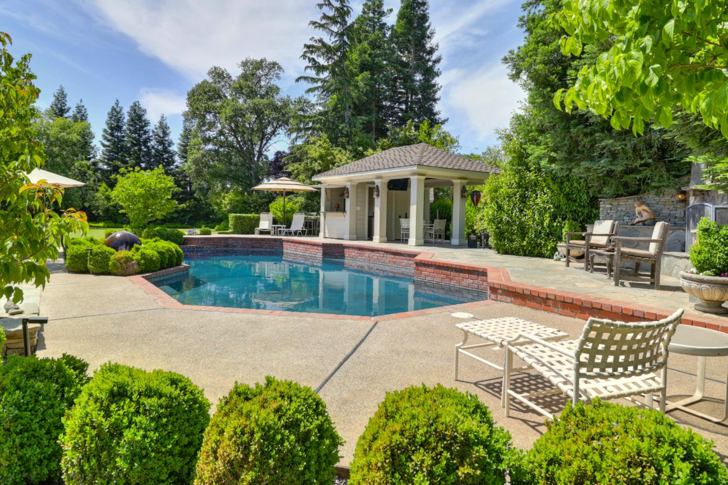 12977 Orange Road