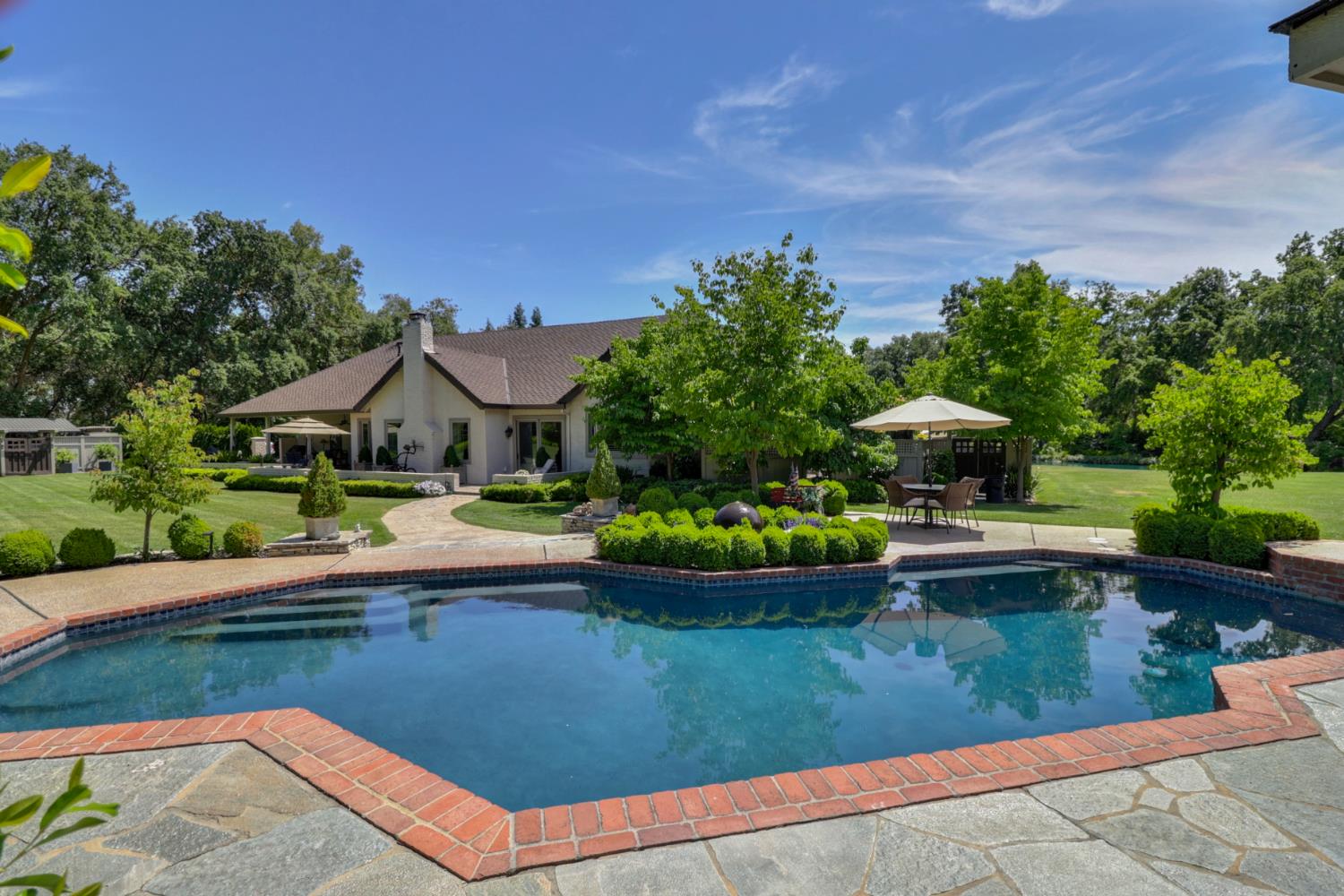 12977 Orange Road