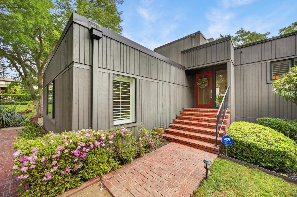 3930 Main Street