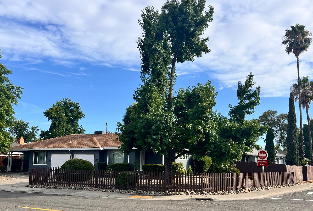 6100 Rutland Drive