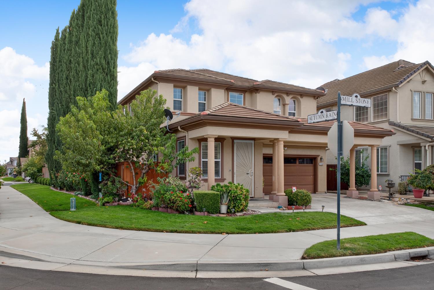 17350 W Mill Stone Way