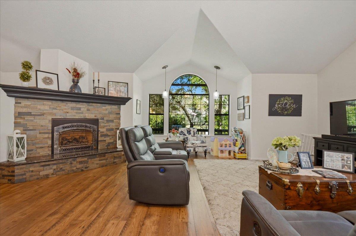 320 Gopher Flat Road