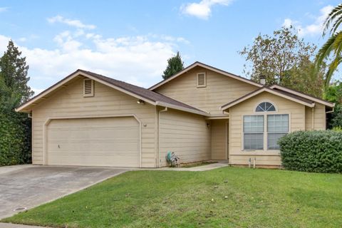 147 4th Avenue Galt CA 95632