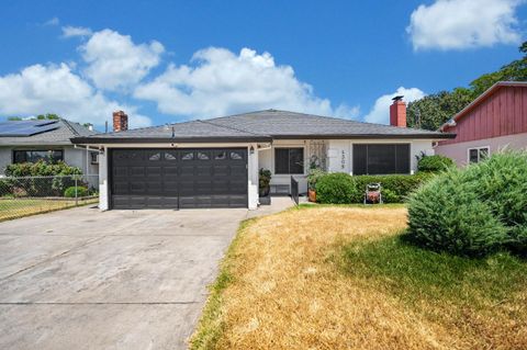 MLS: 225045170
