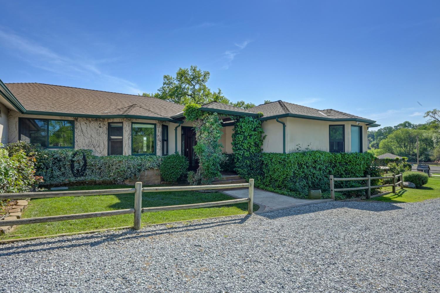 10543 Streeter Road