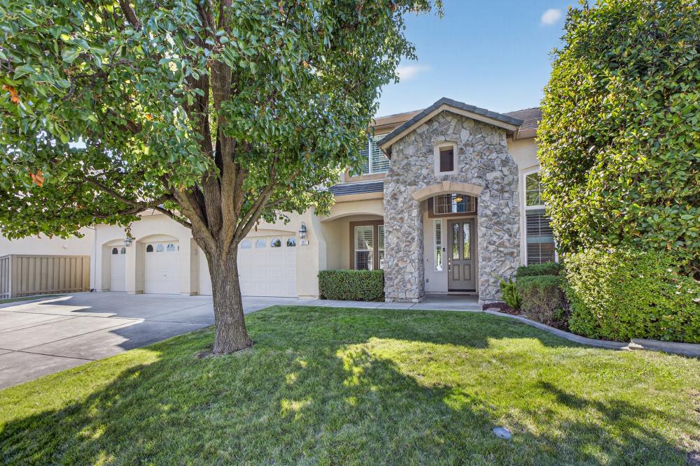 217 Bel Flora Court