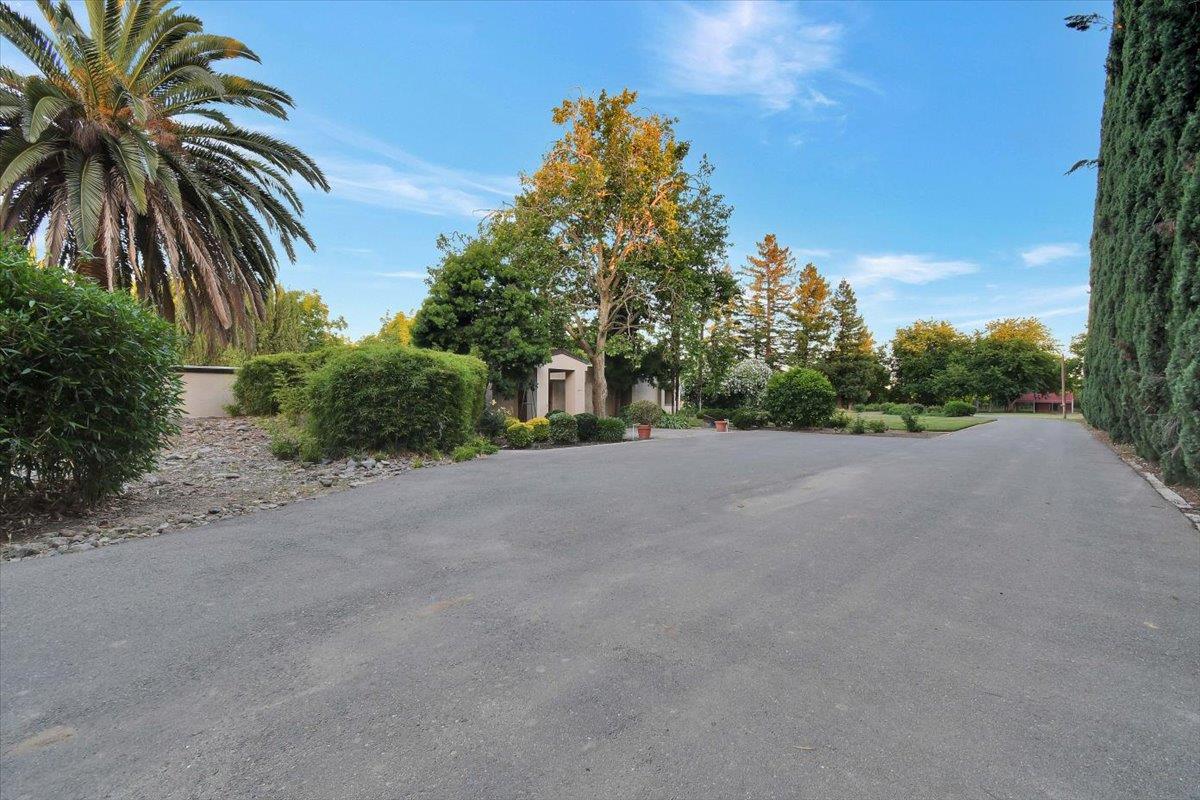2765 Young Rd