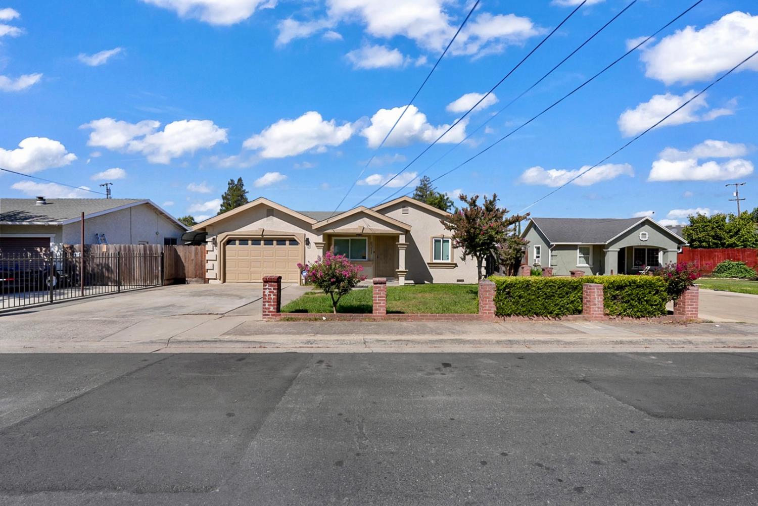 6311 8th Street - Photo 3