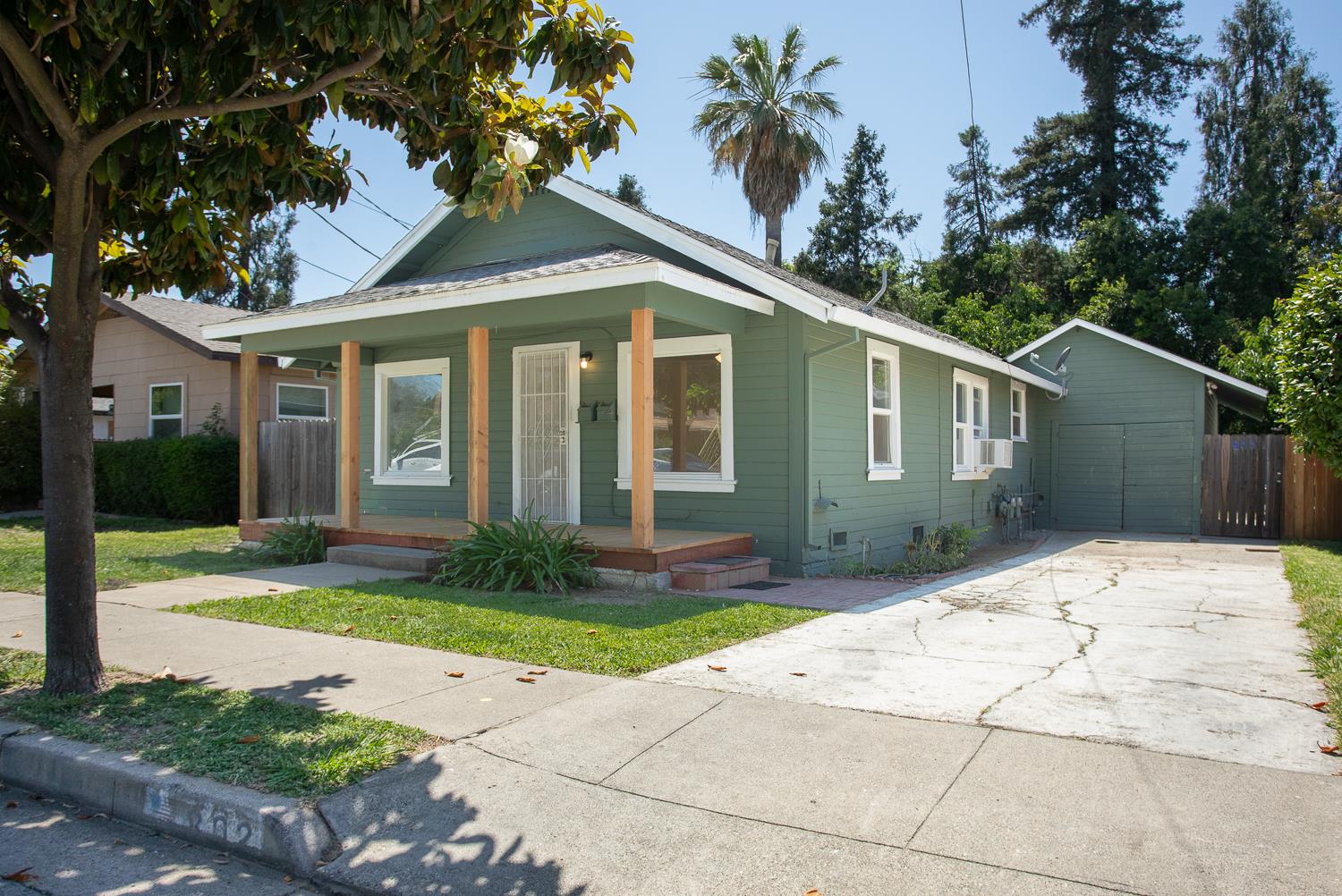 802 Olive Street
