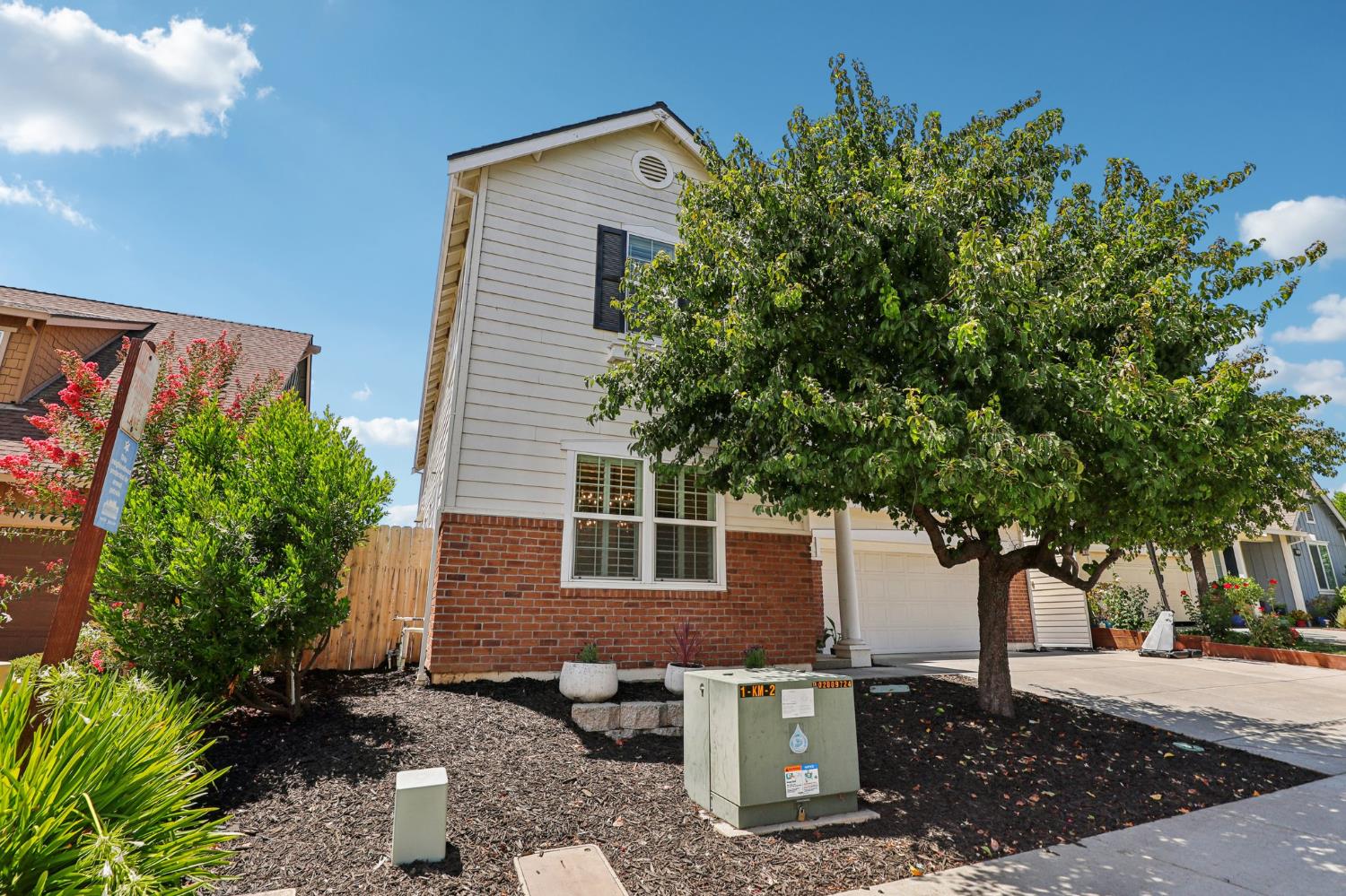 907 Baytree Place