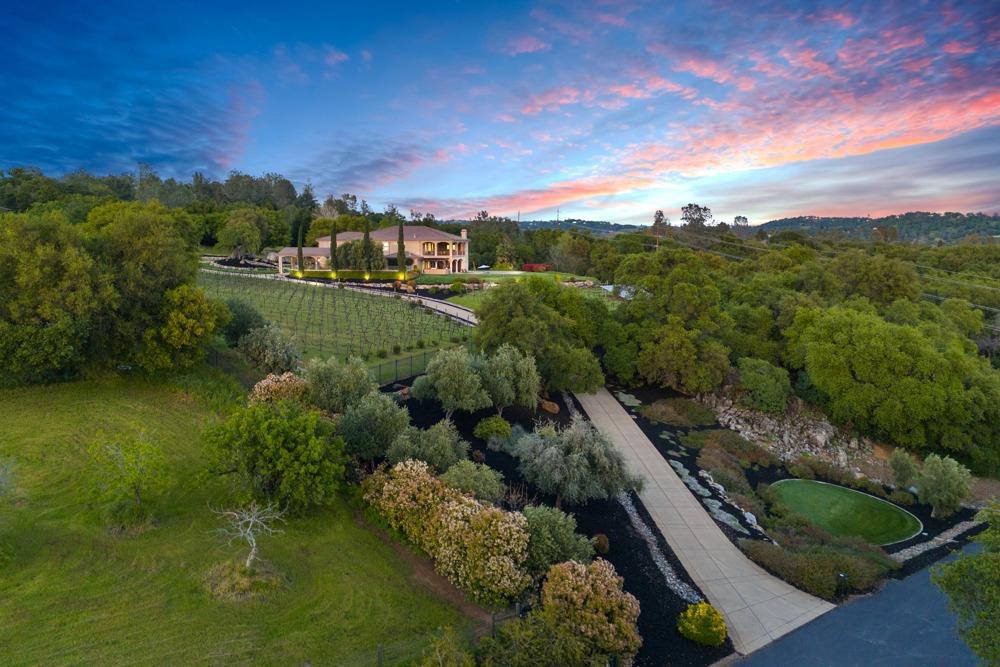 7543 Old Pear Hill Lane