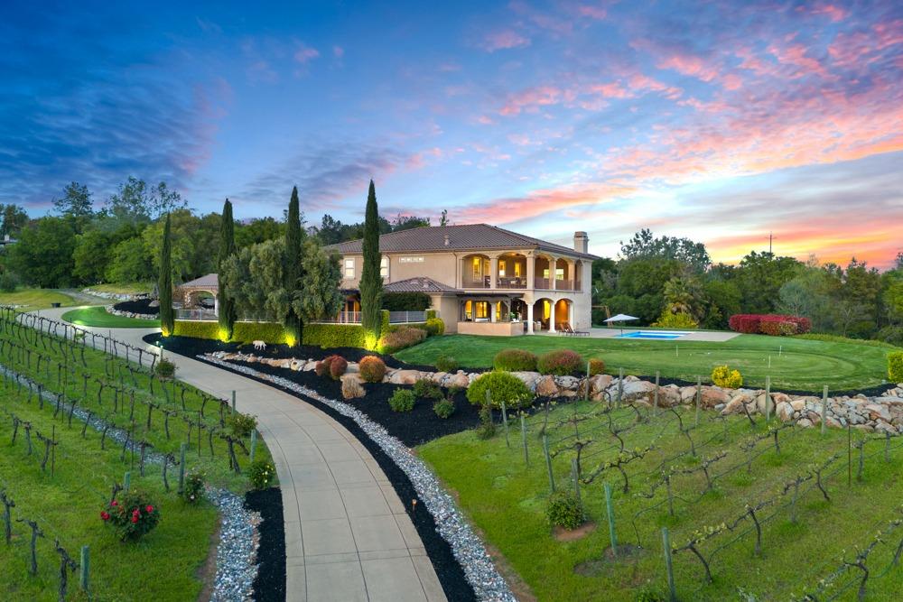 7543 Old Pear Hill Lane