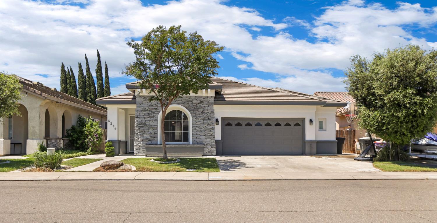 5239 Sire Court