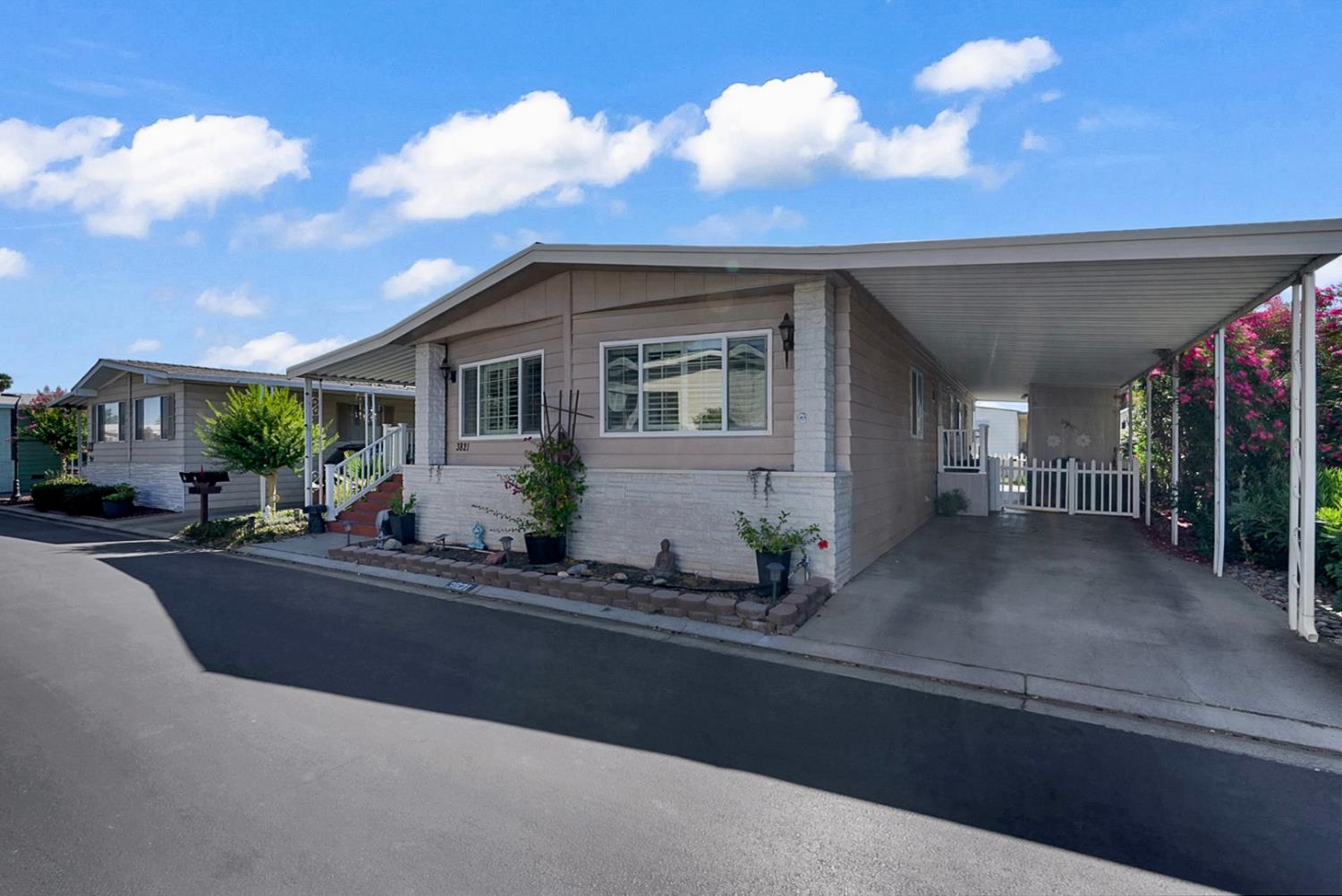 3821 Homewood Village - Photo 2
