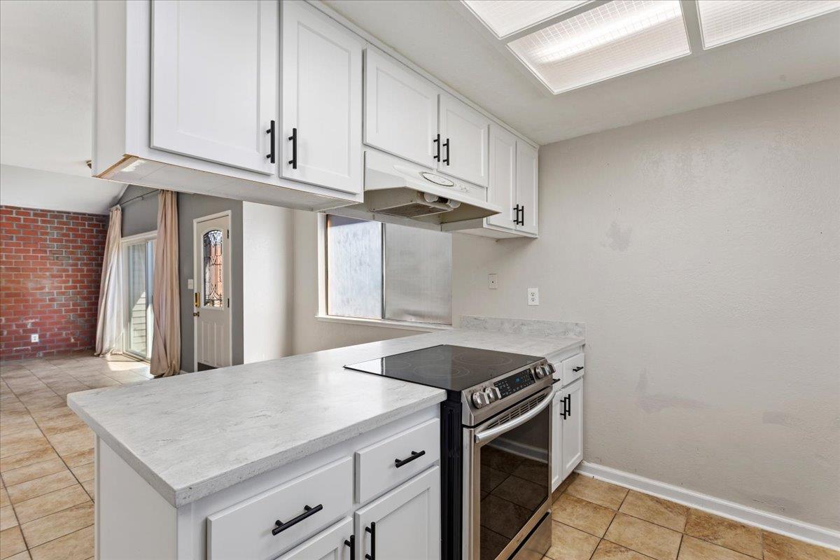 7716 Las Lilas Court
