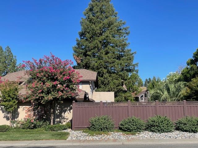 1200 Teak Court