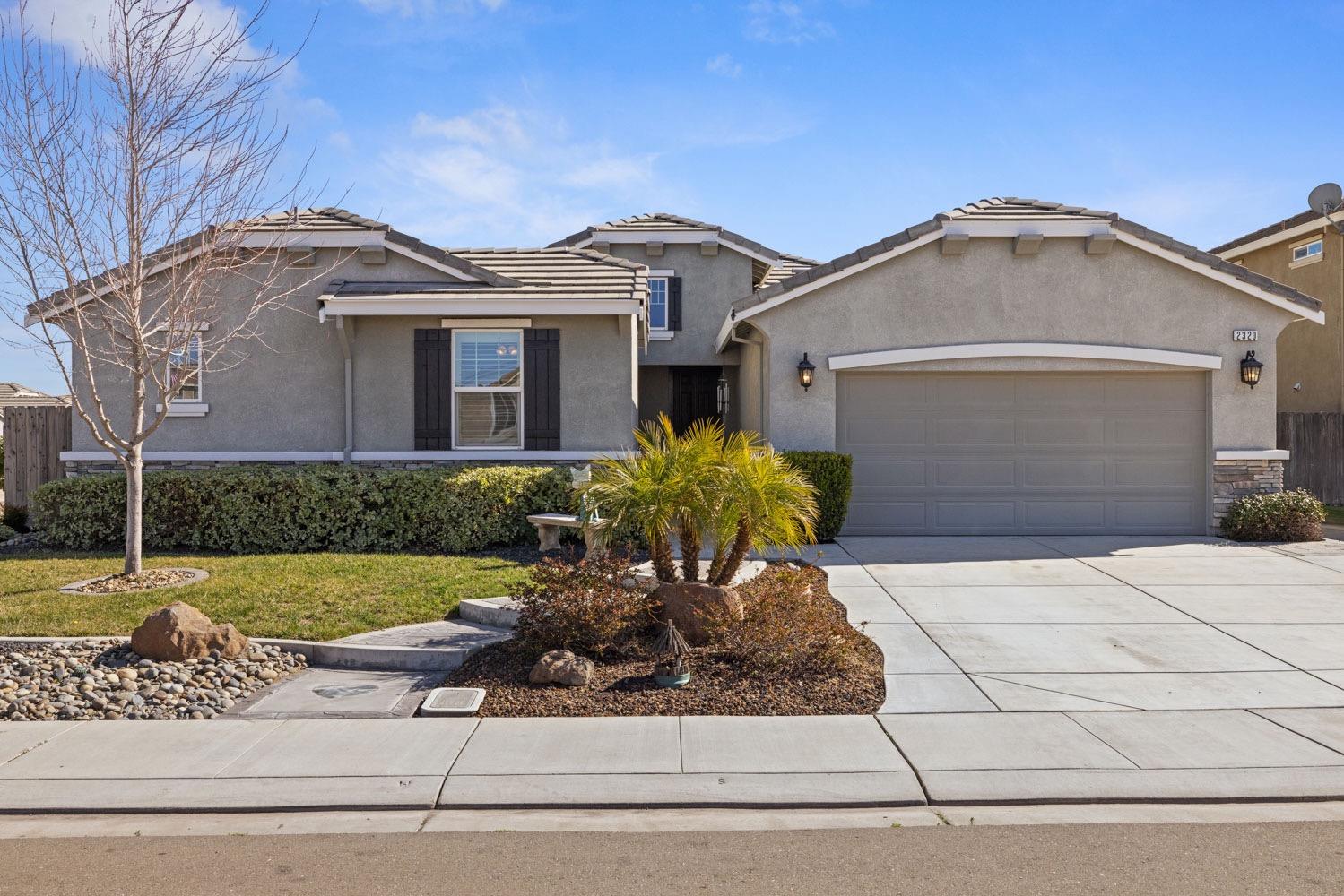 2320 Emigrant Place