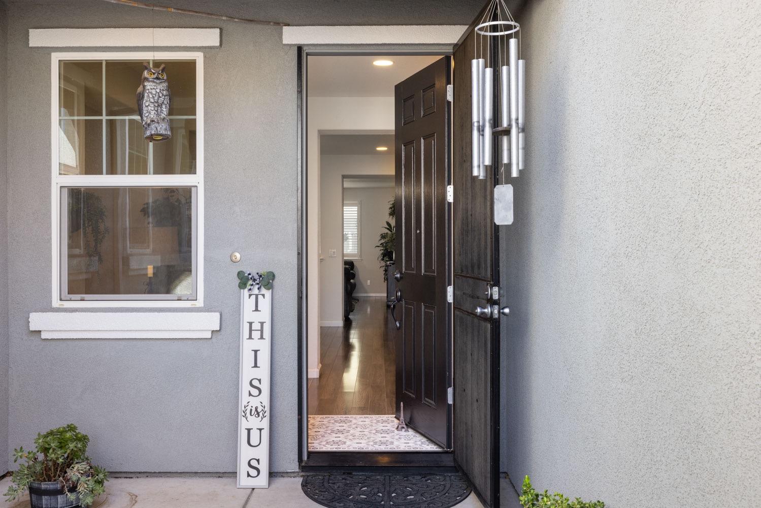 2320 Emigrant Place