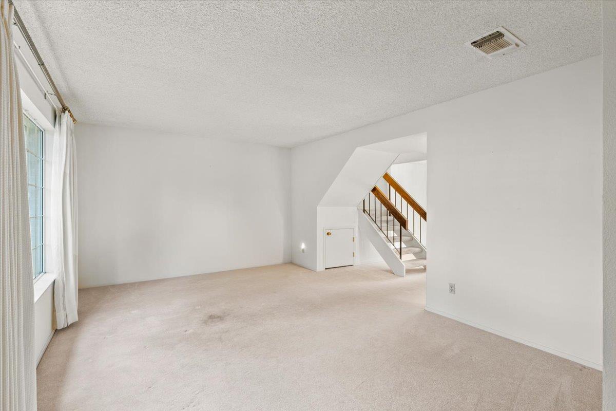 4002 Oak Villa Circle