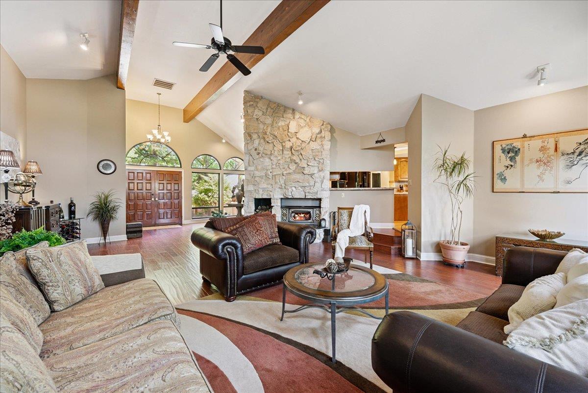 6415 Fairway Court