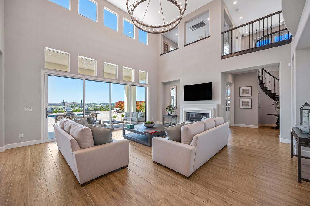744 Candlewood Drive