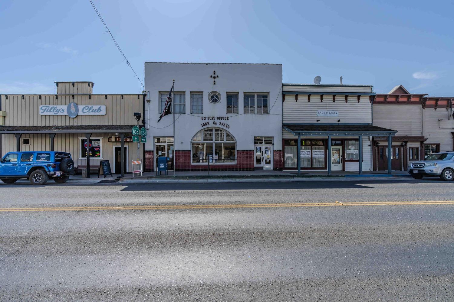 22 West Main Street