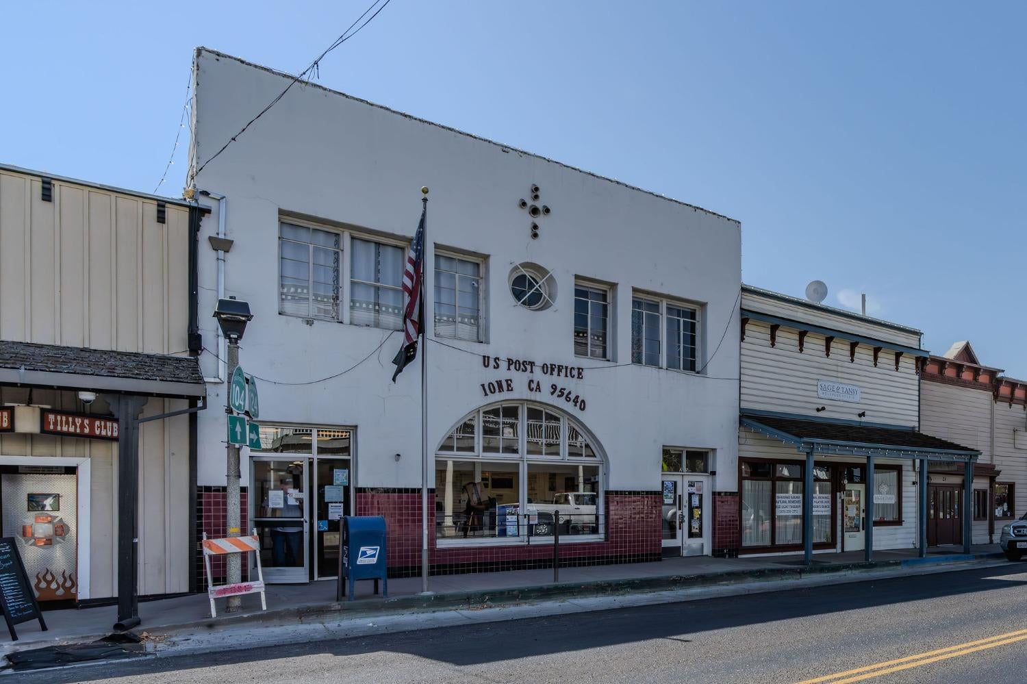 22 West Main Street