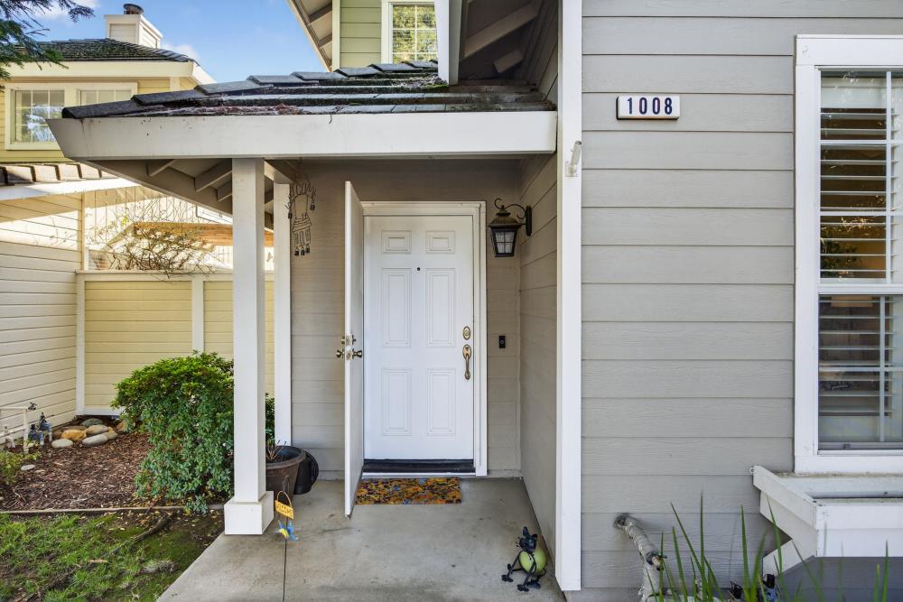 1008 Meadowbridge Drive