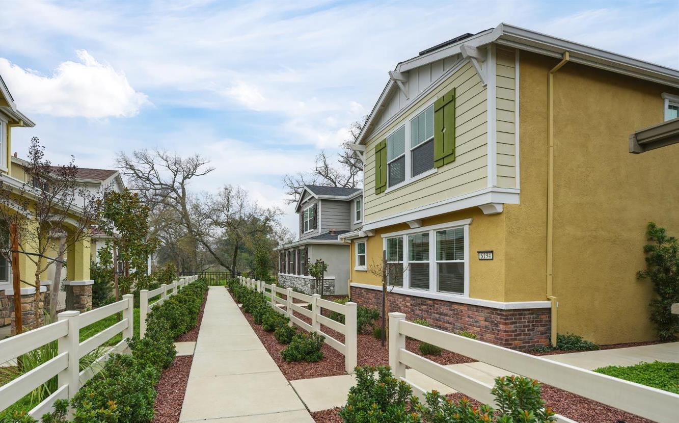 6194 Paseo De Harris