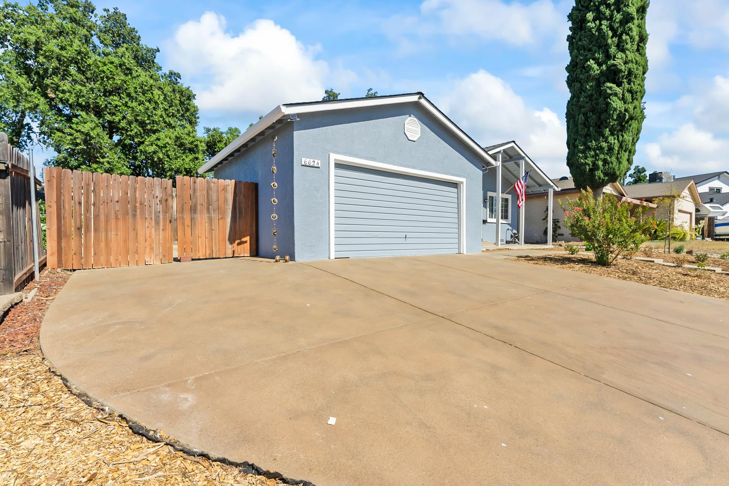 6624 Graham Circle