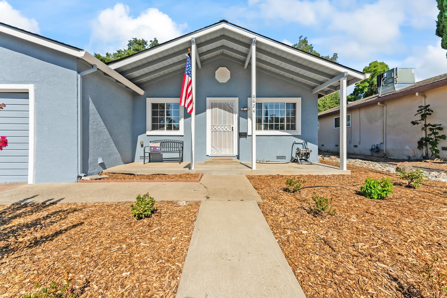 6624 Graham Circle