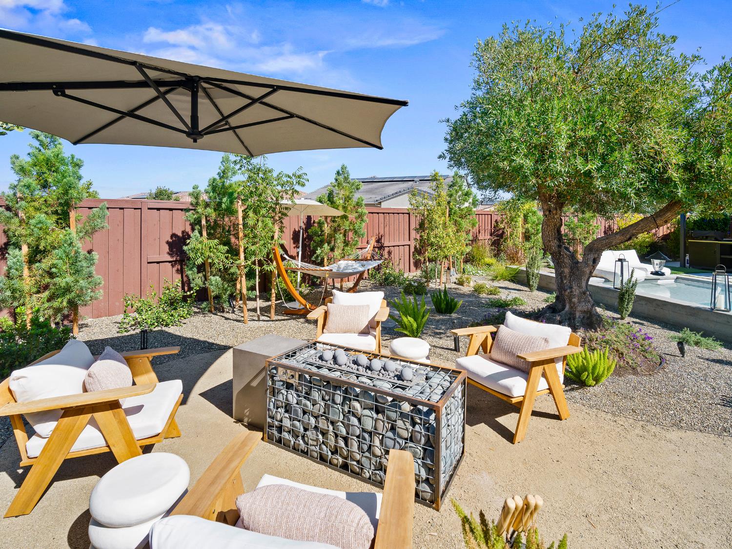 Folsom, California 95630, United States, 2 Bedrooms Bedrooms, ,2 BathroomsBathrooms,Residential,Active,212342